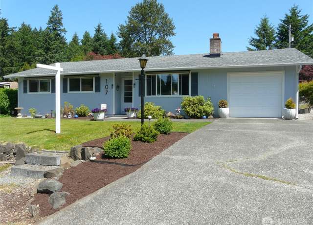Property at 107 Candlewyck Dr W, Lakewood, WA 98499, 3 beds, 2 baths