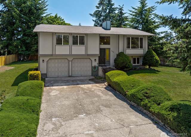 Property at 724 140th St E, Tacoma, WA 98445, 4 beds, 2.5 baths