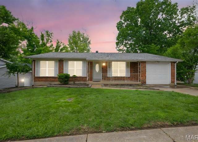 Property at 9910 Chileswood Dr, Unincorporated, MO 63126, 4 beds, 3 baths