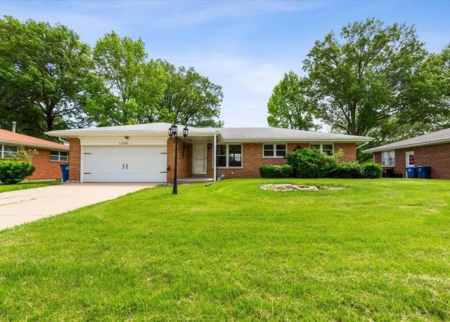 Property at 11550 Rock Hampton Dr, Hazelwood, MO 63138, 4 beds, 2.5 baths