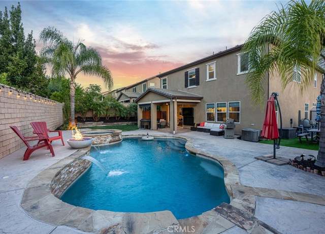 Property at 19749 Lanfranca Dr, Saugus, CA 91350, 5 beds, 4 baths