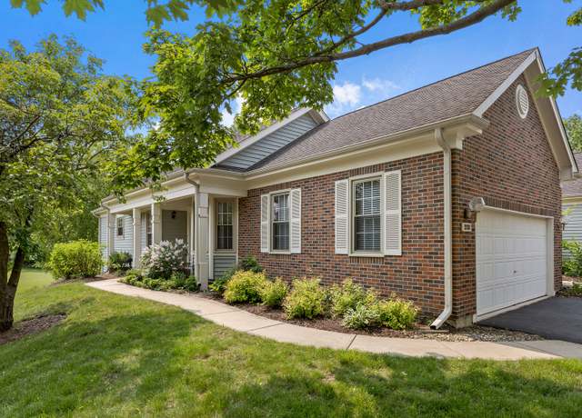 Property at 235 Parktrail Ct, Schaumburg, IL 60173, 2 beds, 2.5 baths