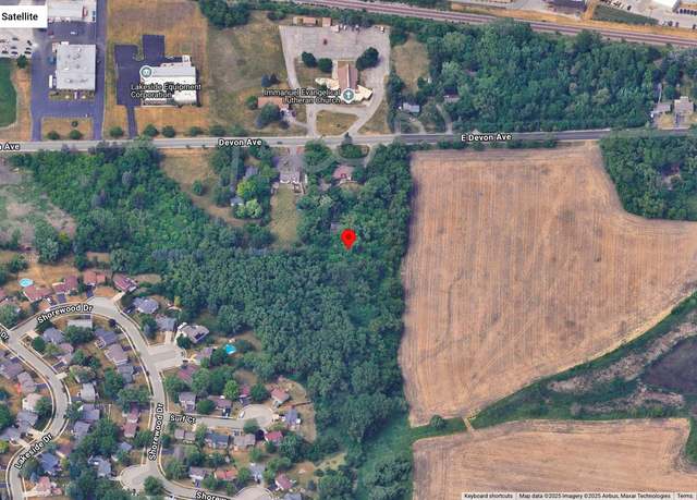 Property at 27W607 Devon Ave, Hanover Park, IL 60133