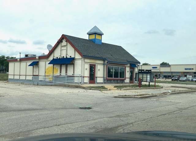 Property at 800 Irving Park Rd, Hanover Park, IL 60133
