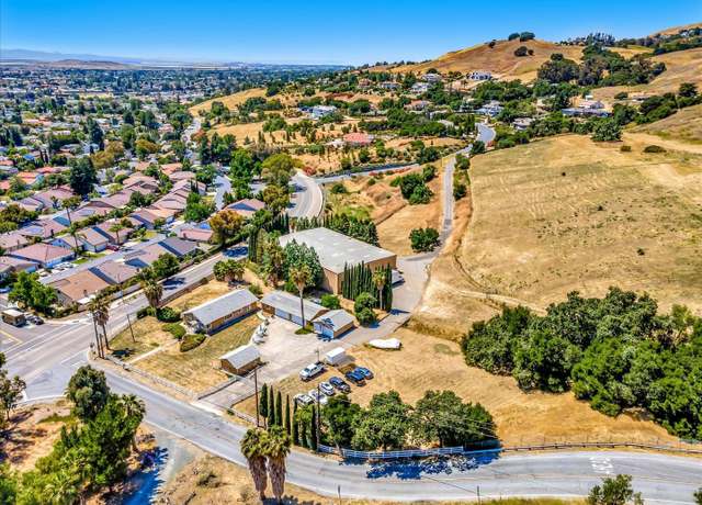 Property at 1995 Old Calaveras Rd, Milpitas, CA 95035, 3 beds, 2 baths