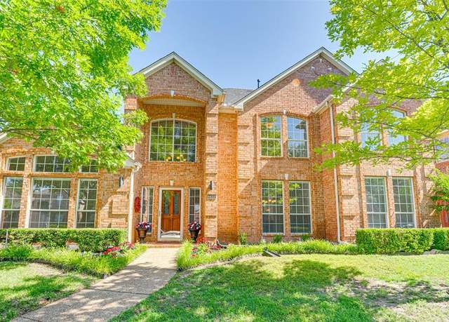 Property at 4437 English Oak Dr, Plano, TX 75024, 5 beds, 4 baths