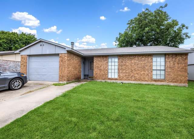Property at 913 Valley View Dr, Allen, TX 75002, 3 beds, 2 baths