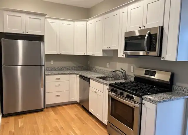Property at 600 North Ave Unit 301, Wakefield, MA, 01880, 2 beds, 2 baths, [object Object]