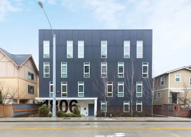 Photo of 1806 23rd Ave, Seattle, WA 98122