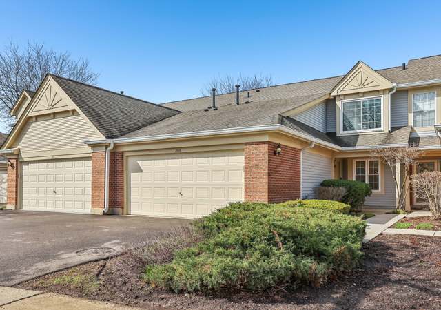 Property at 200 Glasgow Ln, Schaumburg, IL 60194, 2 beds, 2.5 baths